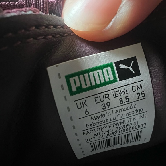 NWOT - PUMA Trace Platform Sneakers - Picture 7 of 10